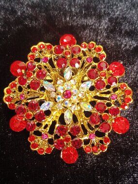 Lovely Red Rhinestone Brooch/Pendant